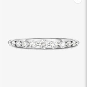 Ring Concierge Graduated Single Prong Diamond Ring